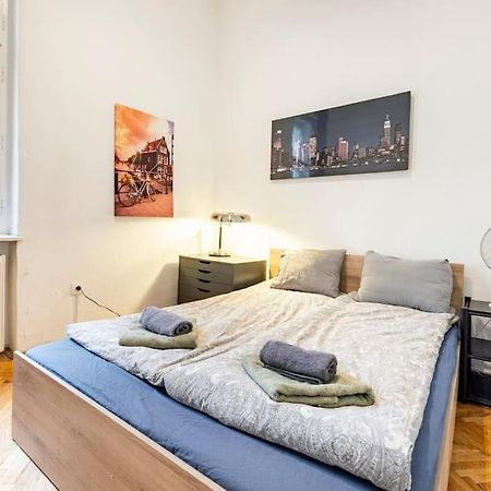 prince Kinizsi apartment Budapest Extérieur photo