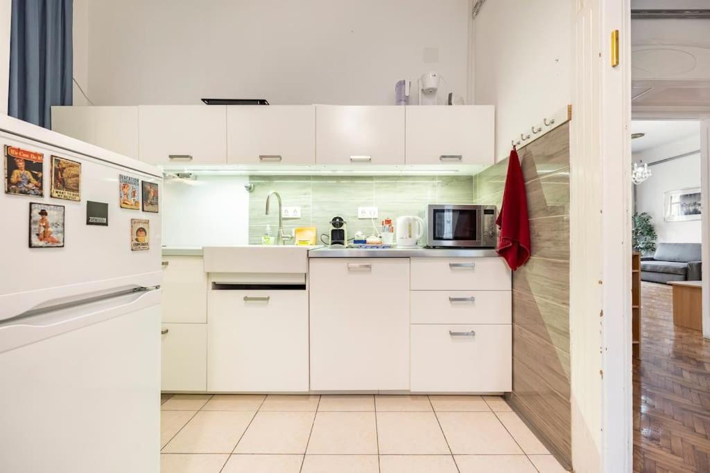 prince Kinizsi apartment Budapest Extérieur photo