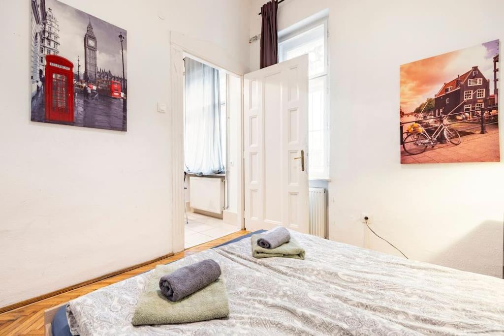 prince Kinizsi apartment Budapest Extérieur photo
